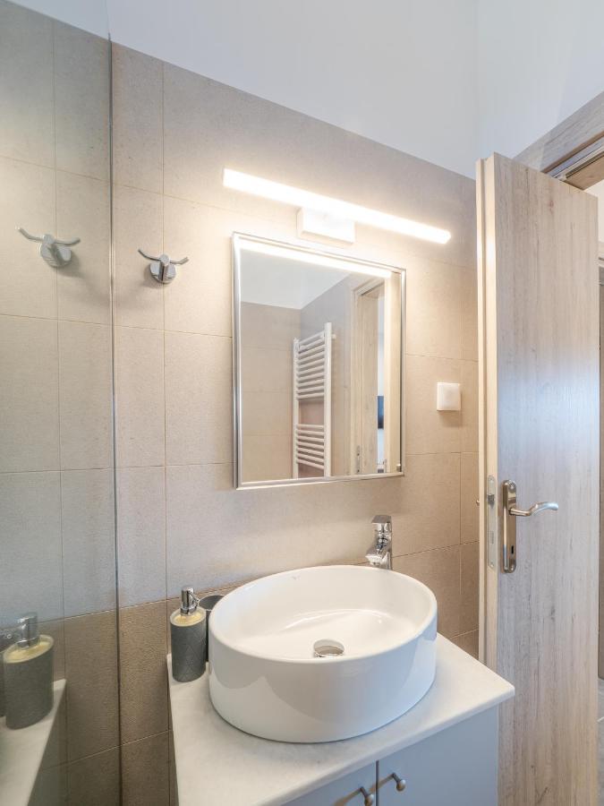 M&K - Maria'S Stylish Apartment Near Alykes Beach Corfu  ภายนอก รูปภาพ