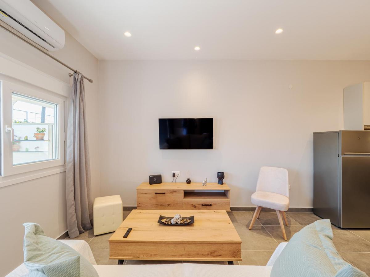 M&K - Maria'S Stylish Apartment Near Alykes Beach Corfu  ภายนอก รูปภาพ