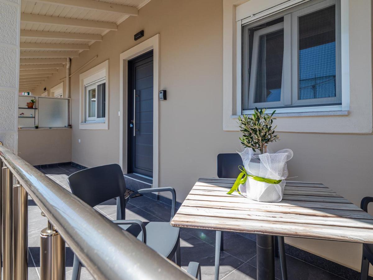 M&K - Maria'S Stylish Apartment Near Alykes Beach Corfu  ภายนอก รูปภาพ
